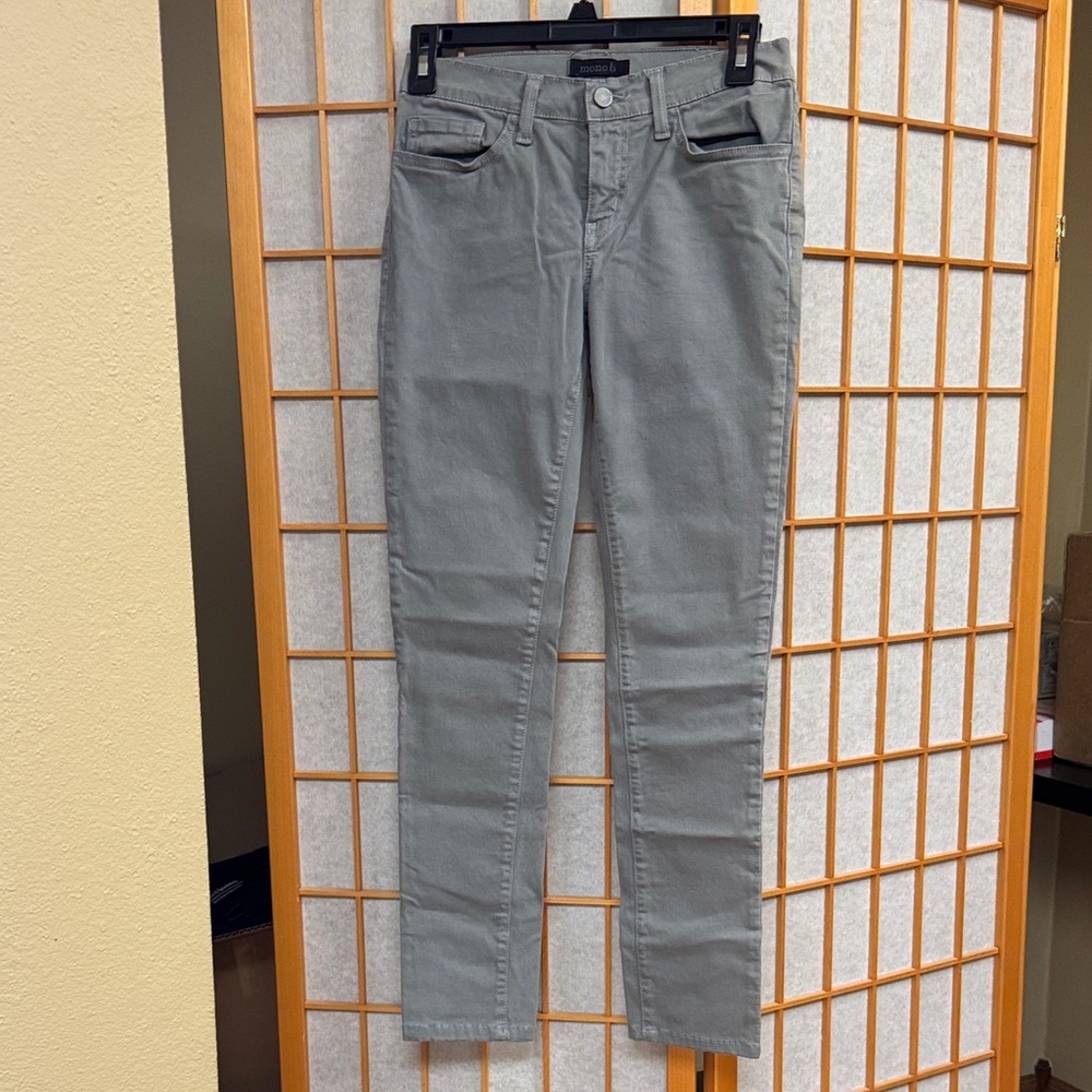 Classic Gray Skinny Jeans for Women
